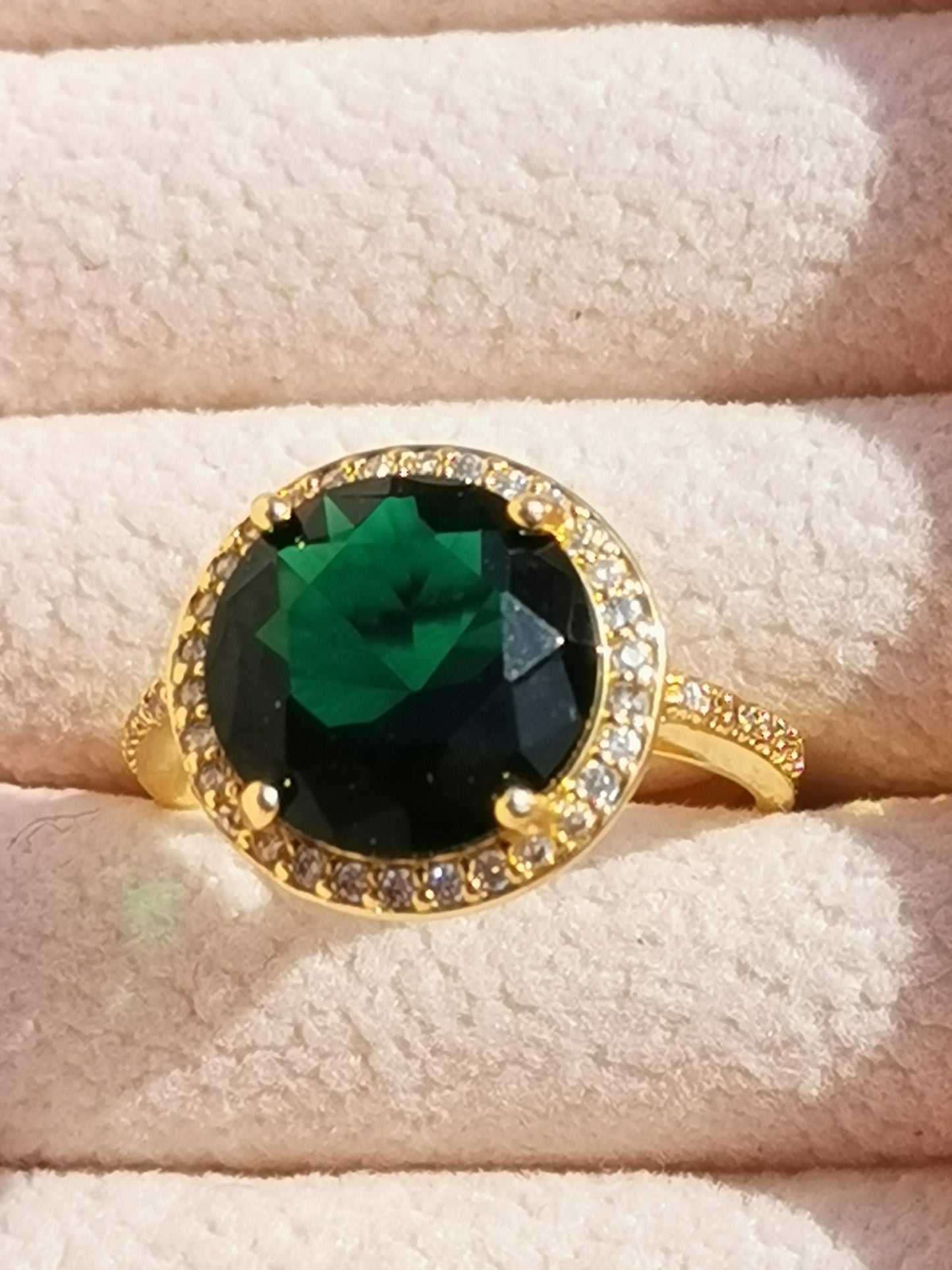 Green Emerald Ring