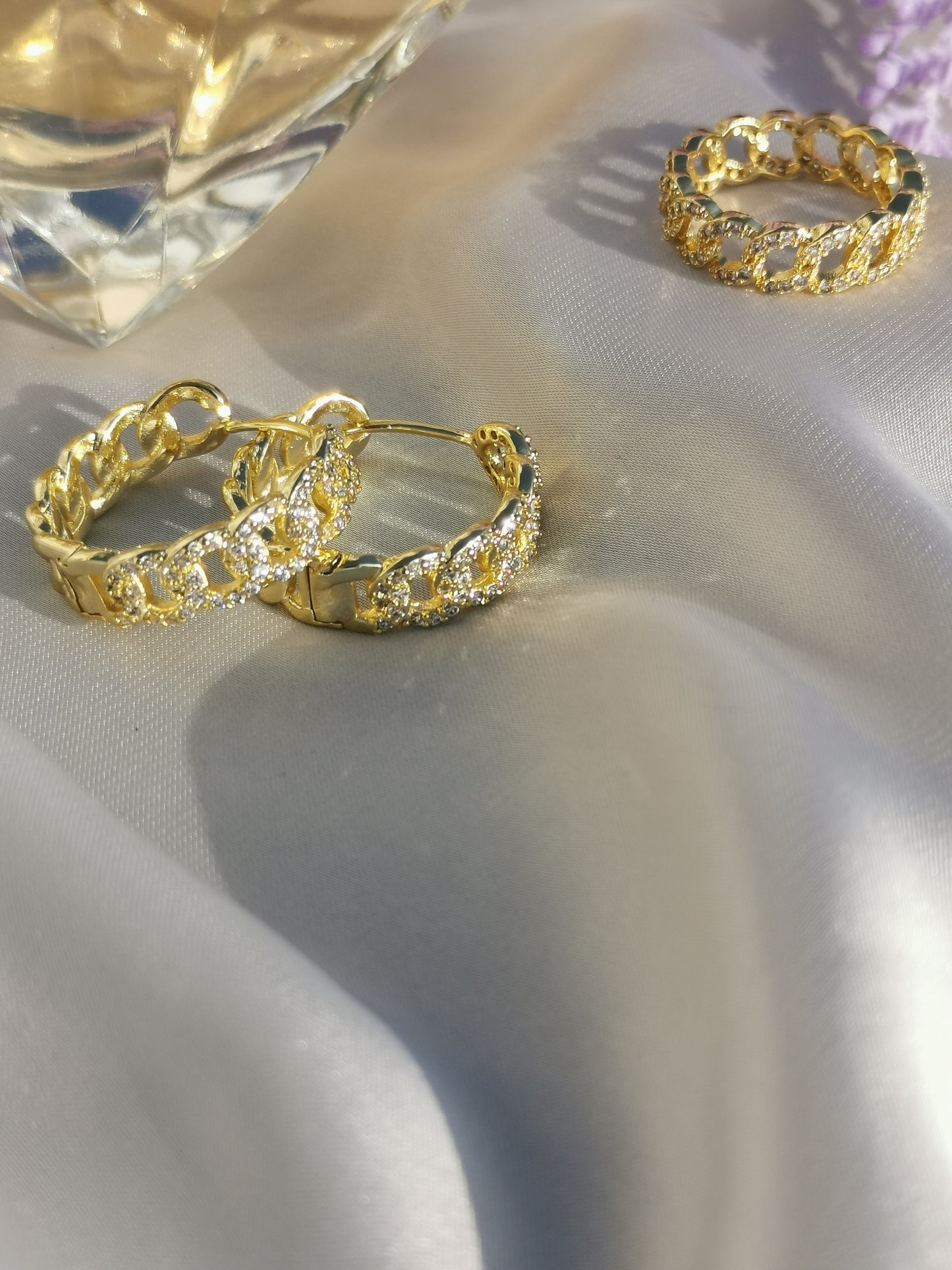 Monalisa 18k Ring